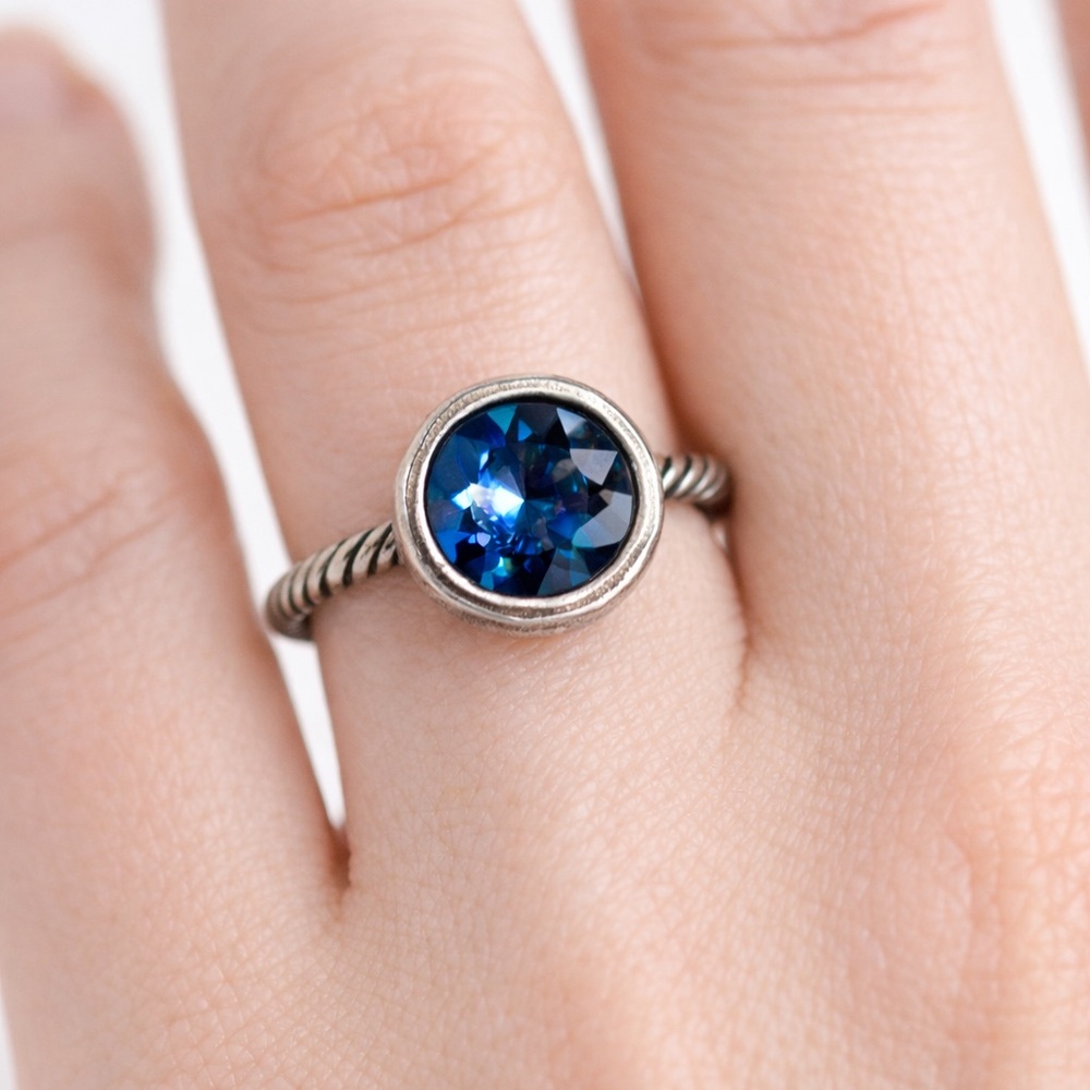 Blue Faceted Solitaire Ring | Cable Band | Silver Tone | Minimalist  Ring - Picture 2 of 6